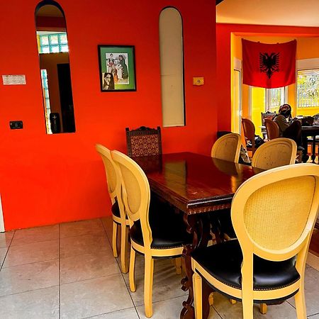 Blue Door Hostel Tirana Zewnętrze zdjęcie